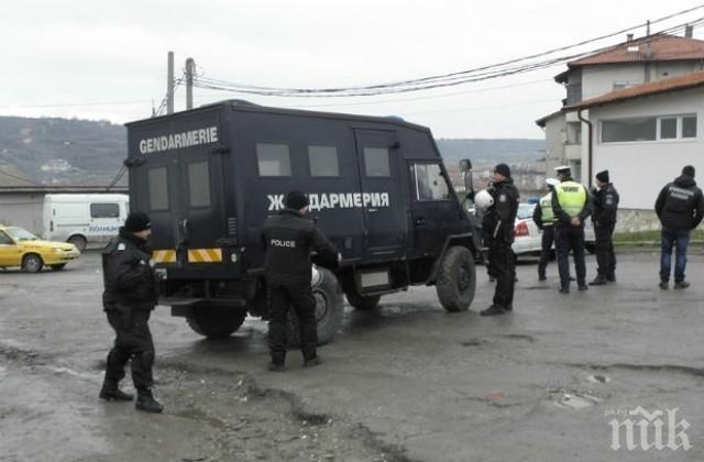 Полиция и жандармерия обсадиха Берковица и околията