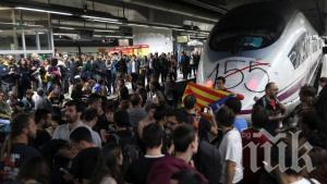 Стачка в Барселона блокира 150 000 пътници във влакове