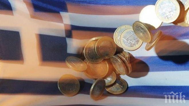 КРИЗА?! 1000 евро бонус за Коледа за пенсионери и бедни в Гърция