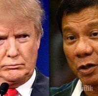 Доналд Тръмп се ръкува с филипинския си колега със спорна репутация