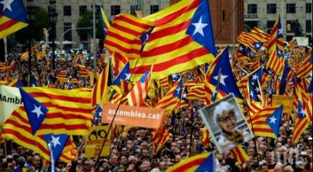 каталунци подкрепящи независимостта испания протестират барселона