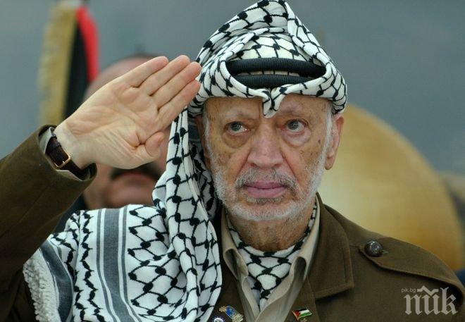 Сто хиляди палестинци почетоха паметта на Ясер Арафат