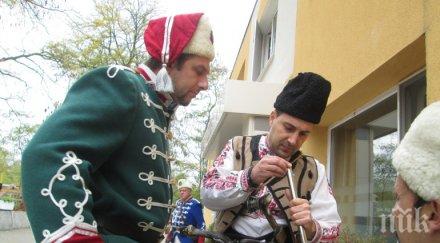 тотален хит добрич стрелят исторически оръжия