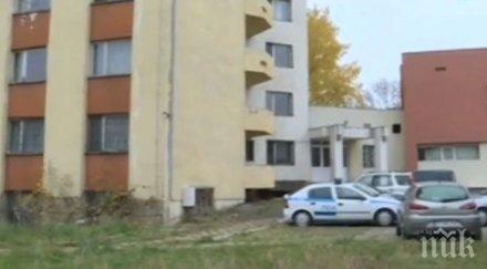 жената паднала асансьорна шахта опасност живота