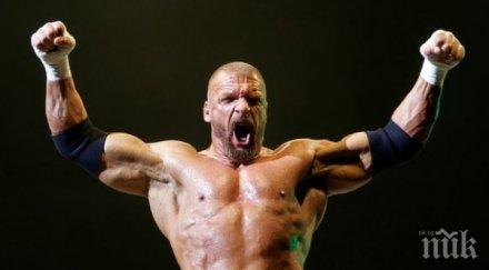 сензация хикса завръща гръм трясък кеча