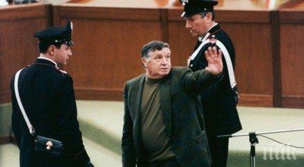 истинският кръстник мафията ритна камбаната