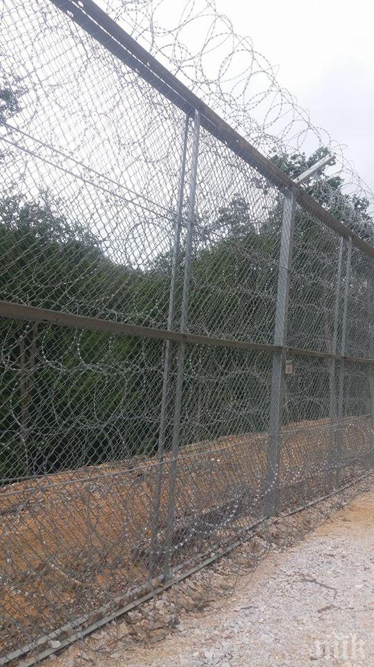 Русия строи ограда между Крим и Украйна