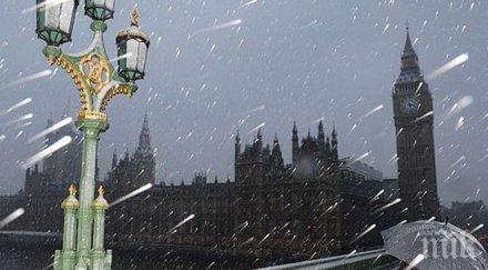 опасно сняг поройни дъждове силен вятър очакват великобритания