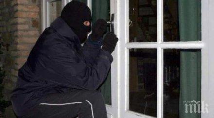 крадци задигнаха каса пълна пари злато велико търново