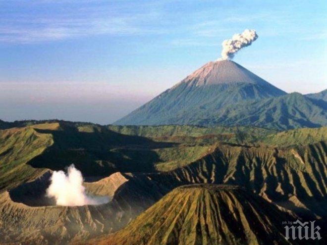 ИЗВЪНРЕДНО! Остров Бали се тресе, изригна вулкан
