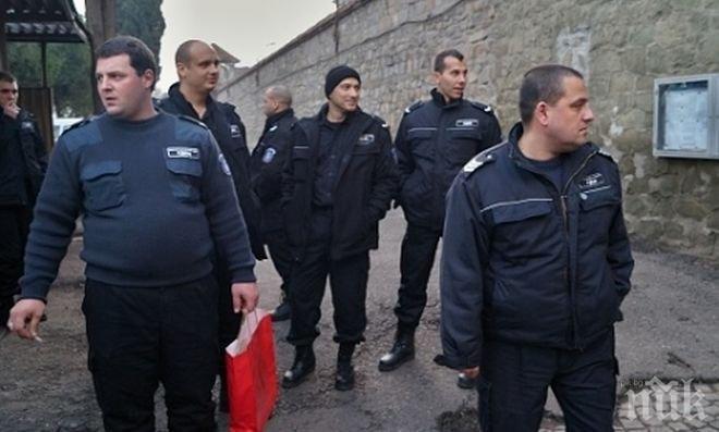 Пореден опит! Надзиратели от варненския затвор излизат на протест