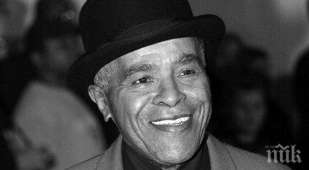 почина големият джазмузикант джон хендрикс