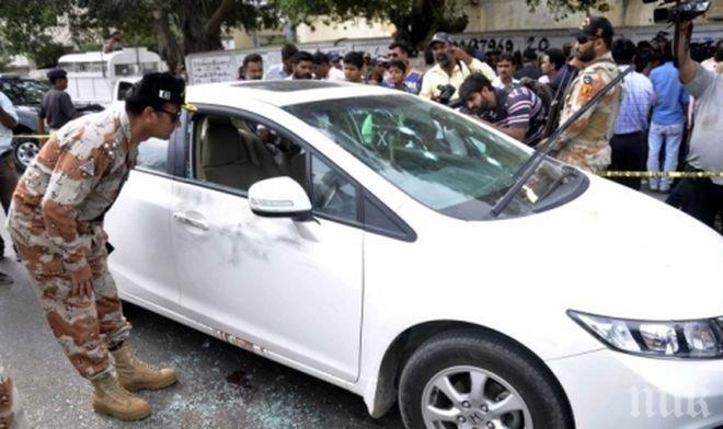 Нови сблъсъци между протестиращи ислямисти и полиция в Пакистан