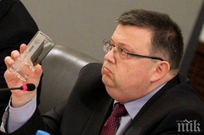 По предложение на Цацаров: Решават проблемите на двете спецпрокуратури в сряда