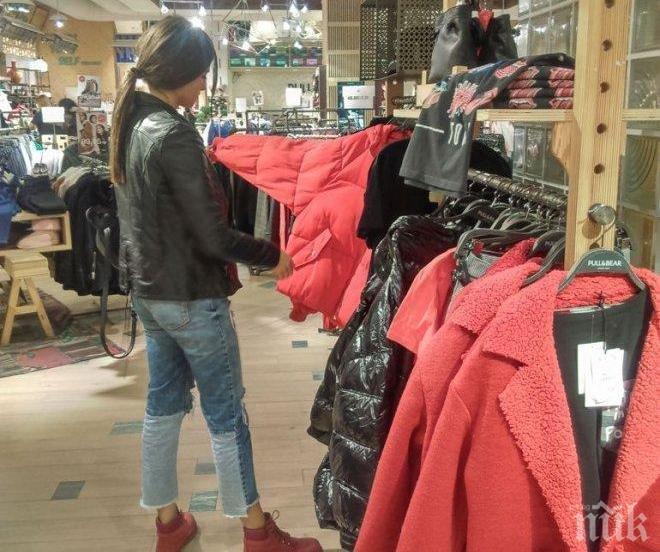 ПЪЛНА ЛУДНИЦА! Българите олекват със 75 милиона на Черния петък