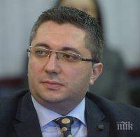 Министър Нанков разби шофьор на ТИР: Да, да на ски! Вижте гумите на героя! (СНИМКИ)