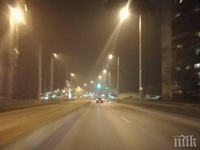 Опасно мръсен въздух отчетоха нощес в София