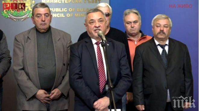 ИЗВЪНРЕДНО В ПИК TV! Валери Симеонов с важни новини за производителите на ракия: Империята отвръща на удара (ОБНОВЕНА)