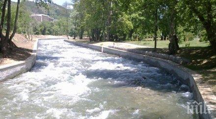 дъждовете нивото река бистрица покачило почти