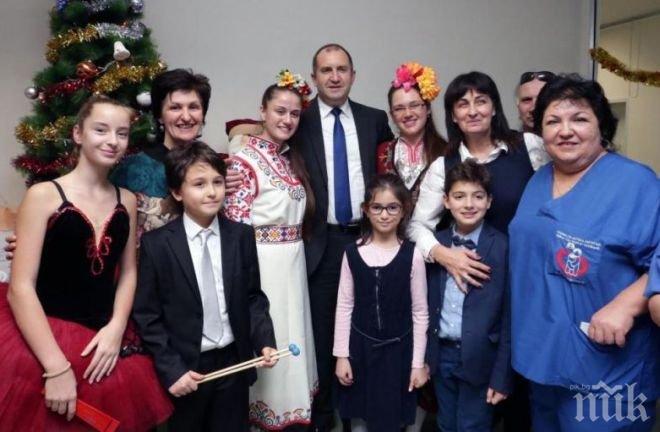 Румен Радев на откриване на Българската Коледа: Тя ни дава вярата, че живеем в цивилизовано общество