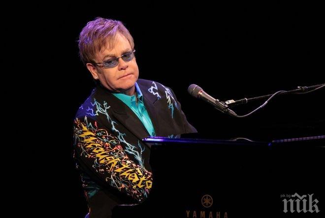 Почина майката на Елтън Джон