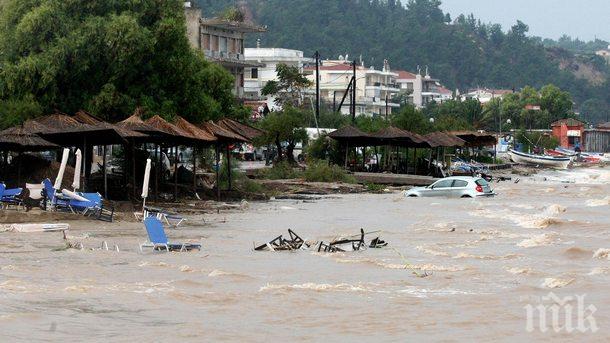 СТРАШНО! Западната част на Гърция е под вода