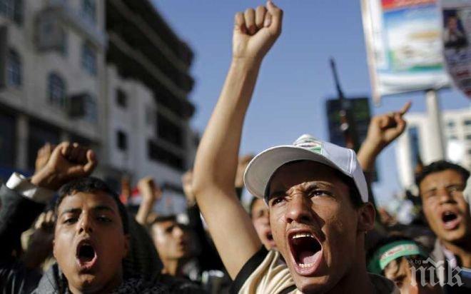 Йеменските хути шестваха след убийството на бившия президент Салех