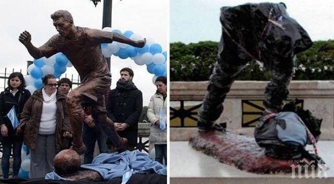 СКАНДАЛ! Вандали отново потрошиха статуята на Меси в Буенос Айрес 
