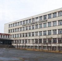 14 училища мизерстват с външни тоалетни в Плевенско