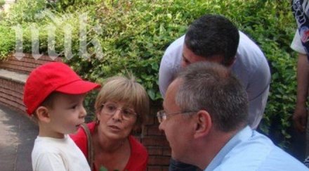 станишев сложим арогантността театъра