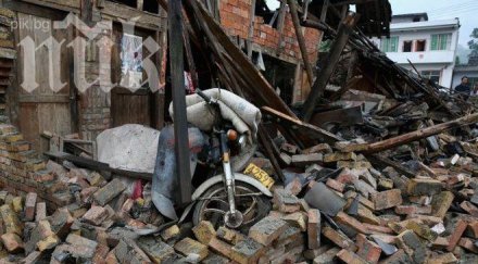 извадиха жива жена гробницата дака