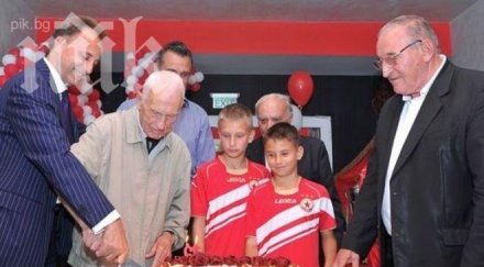футболистите цска бойкотираха годишнината клуба