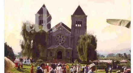 трима загинали взрив католически храм танзания