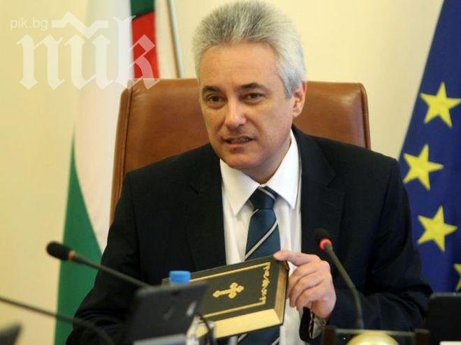 Марин Райков отива на манастир за три дни