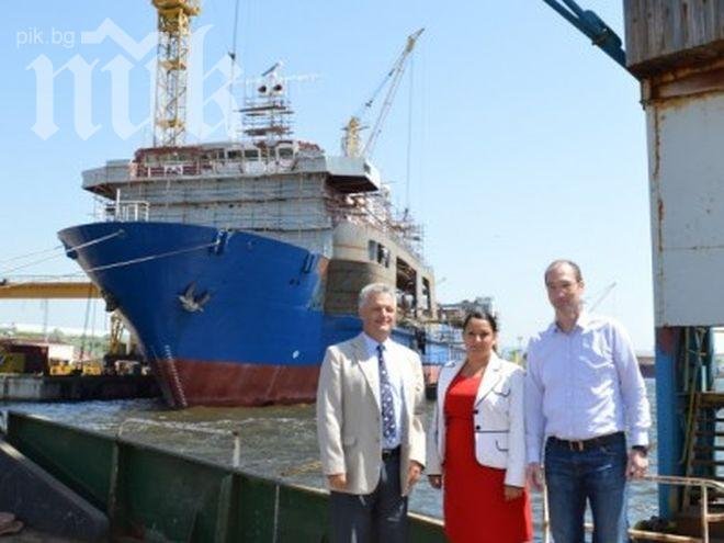 Лиляна Павлова във Варна: Нужна ни е работеща стратегия за морска политика