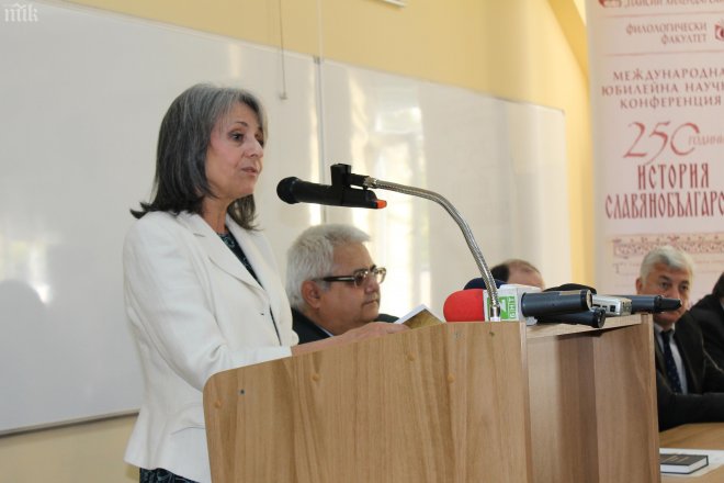 Маргарита Попова: Държавници и управленци не си взаимодействат