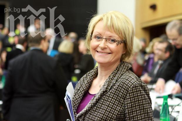 Евродепутатка от ЕНП иска родното правосъдие да разнищи СРС-гейт