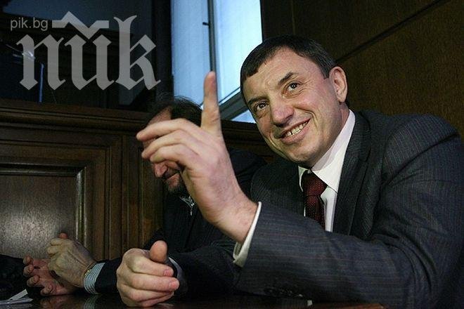 Бойко се скри от Алексей Петров в съда