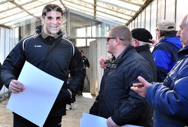 Гонзо излъга Стоичков в напечен мач на Тича 