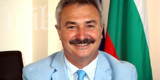 Кметът на Монтана: ЦСКА трябва да ги изгонят с тояги от Армията!