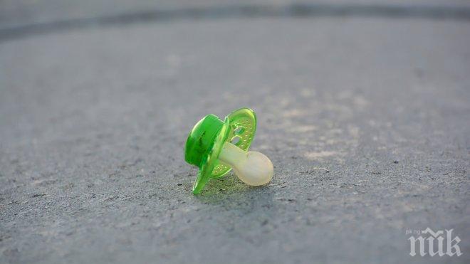 ПОТРЕС! Перничанка остави за момент детето си в обятията на непозната жена, а после...