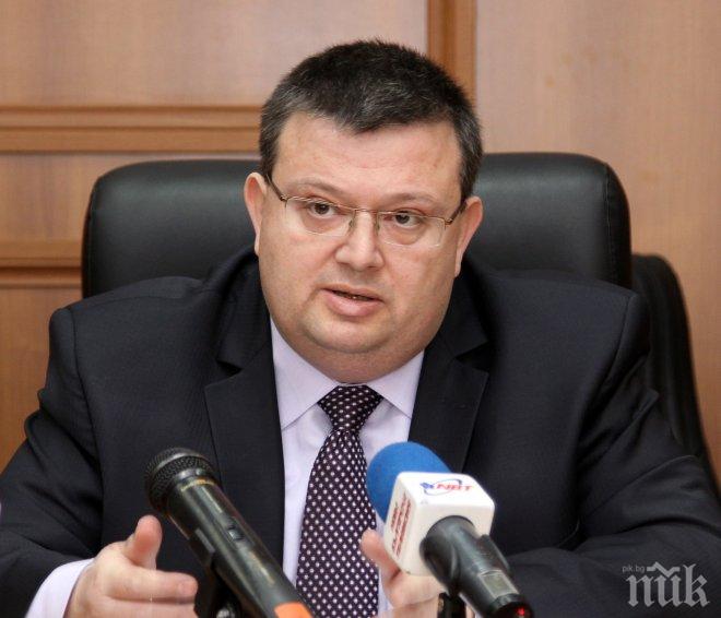 Цацаров събра вниманието на депутатите за СРС-тата