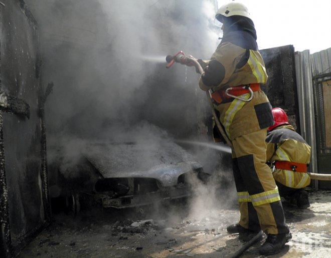 СТРАШНО! 17-годишен запали кола и къща в Елена