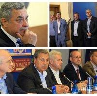 ИЗВЪНРЕДНО В ПИК TV! Синдикати, работодатели и министри бистрят заплатите и надбавките за трудов стаж с вицепремиера Валери Симеонов 