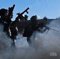 Ливанските сили за сигурност използваха сълзотворен газ срещу протестиращи пред американското посолство в Бейрут. Има ранени