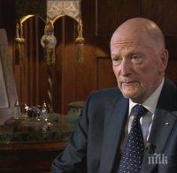 Н.В. Цар Симеон II присъства на поклонението пред тленните останки на Крал Михай I в Букурещ