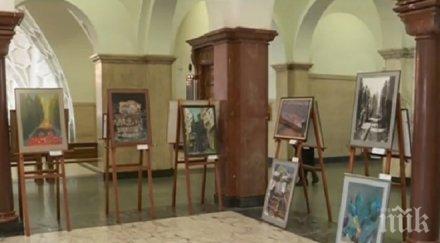 откриха изложба млади творци съдебната палата