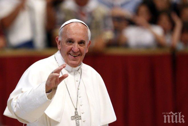 Папа Франциск обяви за тежък грях фалшивите и гонещите сензация новини