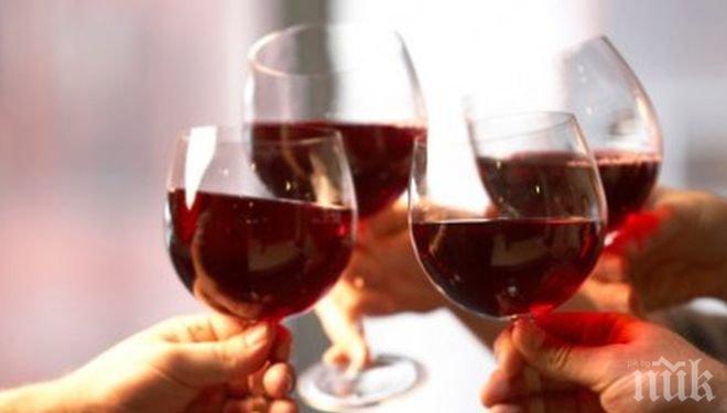 Защо се изкушаваме да пием вечерно време?