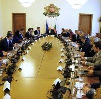 Правителството бори с 5 млн. лева птичи грип и африканска чума